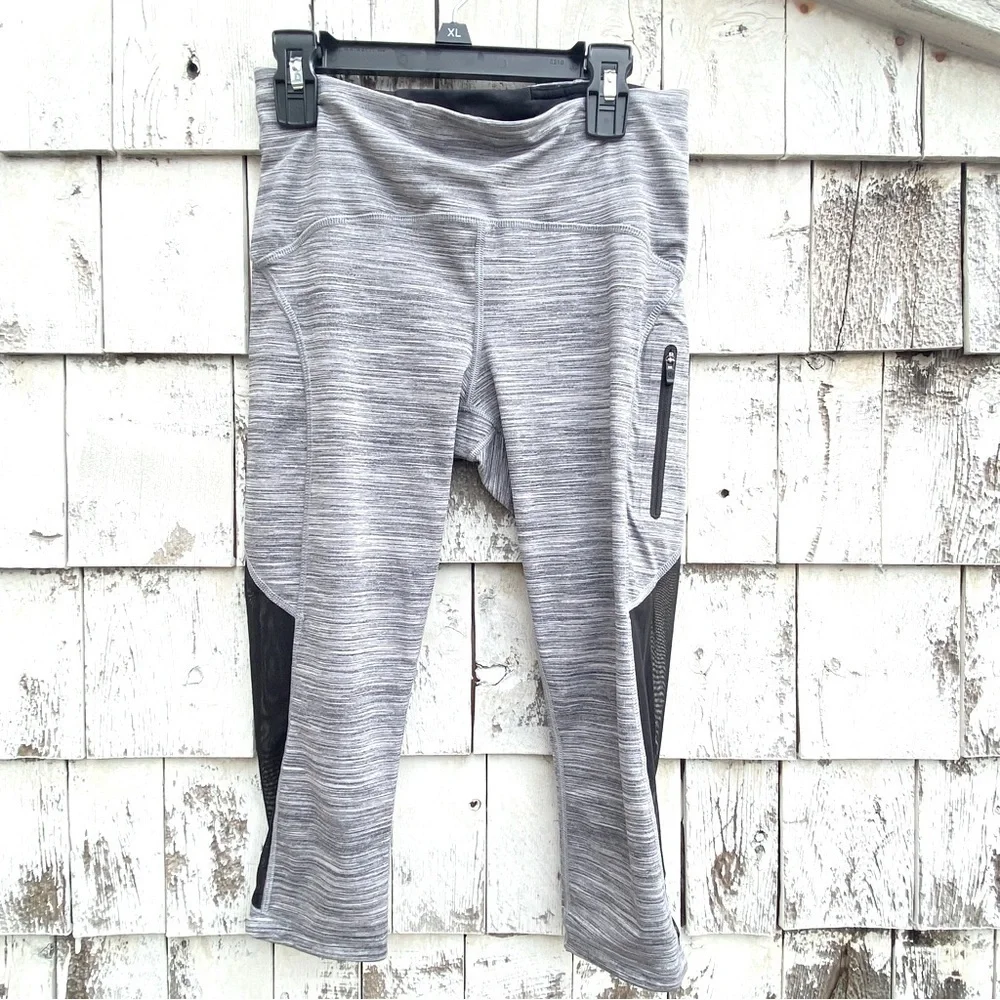 Lululemon Crop Mesh Insert Leggings